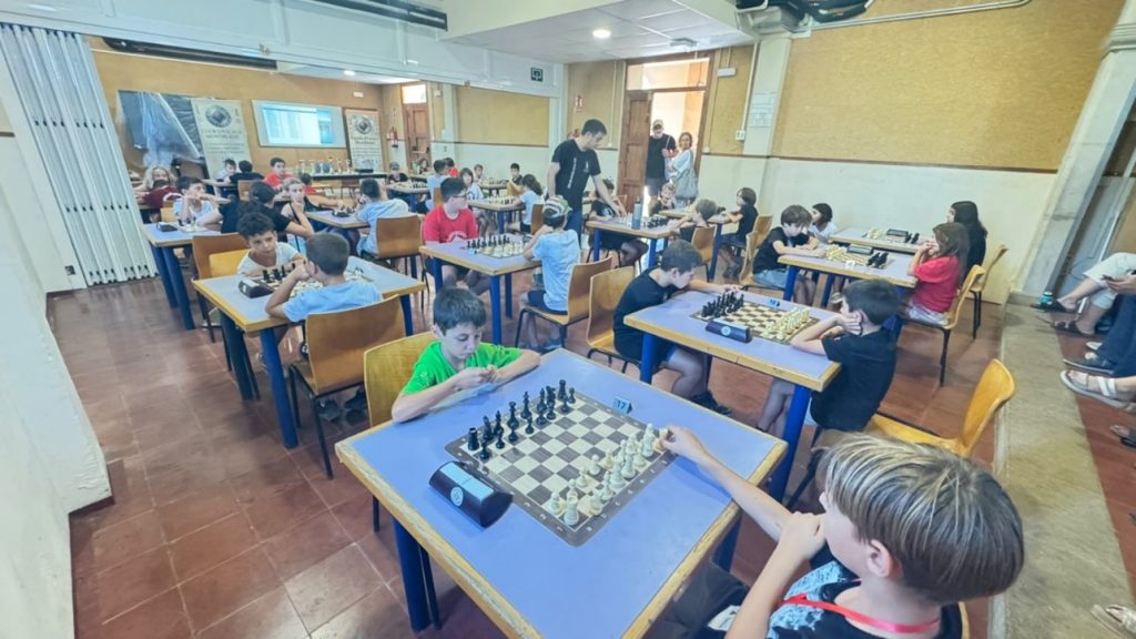 Èxit rotund de la tercera edició de les Colònies d’Estiu del Club d’Escacs Montblanc a Les Masies